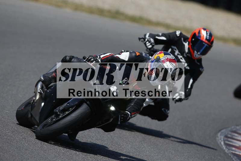 Archiv-2023/28 05.06.2023 Moto Club Anneau du Rhin/blanc-novice/3